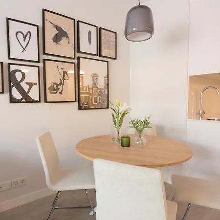 Apartment Apartamento Reding By Rent Me